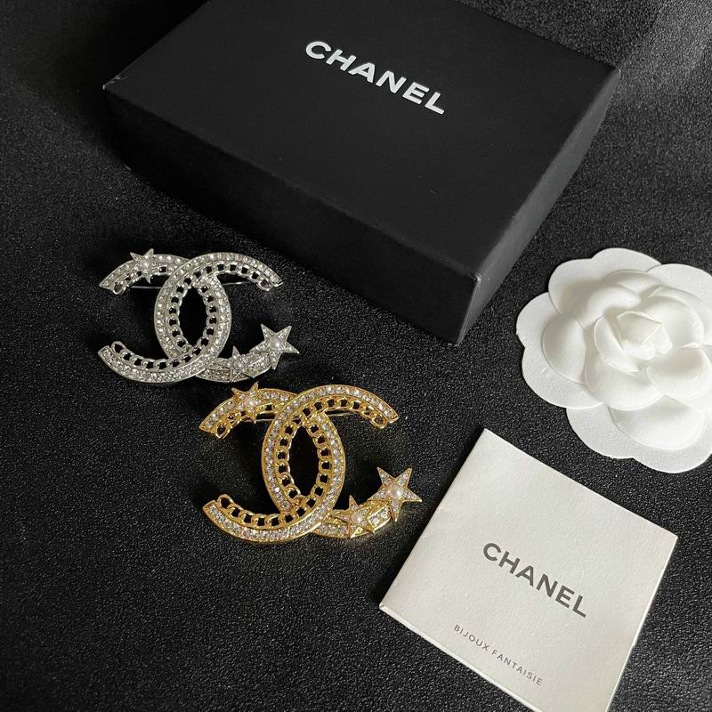 Chanel Brooch 04yxs25